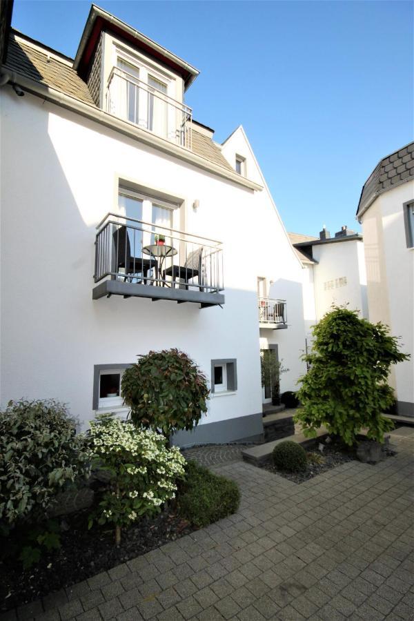 Hotel Feriendomizil Am Lindenplatz Bullay Exterior foto